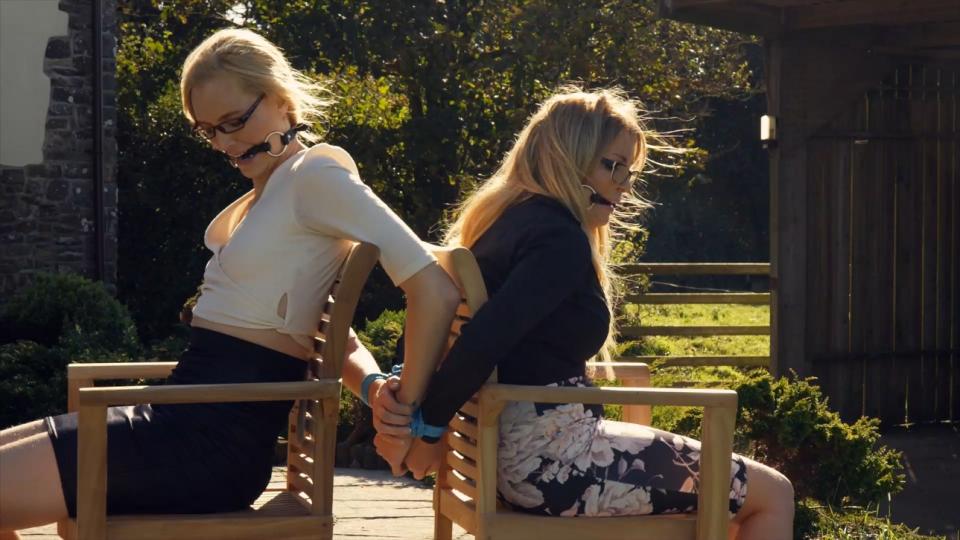 Ariel Anderssen Penny Lee Business Girls Back To Back The boss ties two office rivals back-to-back to sort out their differences!<br><span style='color:#b0b0b0;'>[隐藏文字，购买后可见]</span>