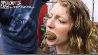 两姐妹被丝袜捆绑，丝袜堵嘴勒嘴，肉丝脚挣扎 两姐妹被丝袜捆绑，丝袜堵嘴勒嘴，肉丝脚挣扎