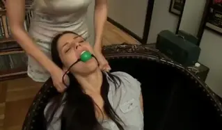 欧美百合捆绑堵嘴 欧美百合捆绑堵嘴