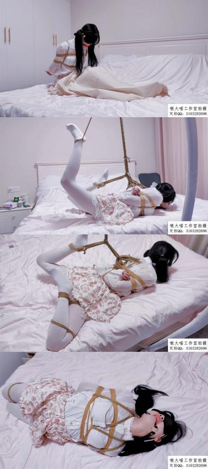 【嗷大喵】-《麻袋紧缚》-日式紧缚+腿部紧捆+装进麻袋+吊起麻袋+抽打屁股+口球+放下麻袋解开自行钻出+放置挣扎+一段时间后在被单腿驷马单腿吊+分腿蟹缚驷马+单腿驷马分腿蟹缚放置挣扎+棒棒刺激等等 【嗷大喵】-《麻袋紧缚》-日式紧缚 腿部紧捆 装进麻袋 吊起麻袋 抽打屁股 口球 放下麻袋解开自行钻出 放置挣扎 一段时间后在被单腿驷马单腿吊 分腿蟹缚驷马 单腿驷马分腿蟹缚放置挣扎 棒棒刺激等等<br>解压密码：aodamiao，双重密码均是这个！<br>个别用户压缩包无法解压请下载：360压缩 软件进行解压，因为我是用360压缩软件进行生成的压缩包，此软件百分百解压！<br>拍摄：嗷大喵<br>出镜：柯柯<br>有兴趣的朋友也可以提供服装以便于视频拍摄<br>有兴趣的联系定拍<br>嗷大喵<br>定拍qq：3163282696<br>视频尺寸：1920*1080
