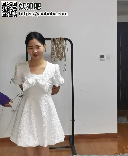 奥特曼也很酷：小九一小时放置  对于舞蹈生来讲，一个小时的放置可以说，不痛不痒....<br>个人原因，拍摄时间逐步减少，工作室还有20多口子要吃饭。有兴趣接手工作室的，带着你的诚意。加我细谈~~~<br>定拍，约拍，购买约绑攻略的请联系QQ：255465292  VX：Jfsy2019