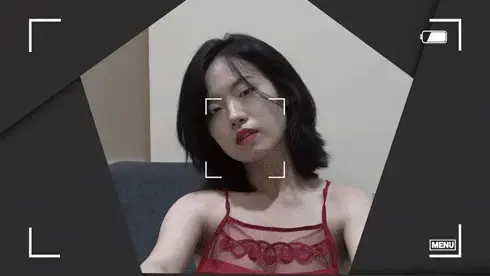 【半岛束艺台】【科幻】【海语】YT1246 变装相机 好奇害死猫的故事天天上演，半岛家的东西不能乱碰早已成为业界常识，然而历史的教训就是人类从不接受历史的教训，人类的基因决定了他们总在不同的坑中挣扎。当你看到地上来路不明的相机，你一定会拿起来看，看着看着就出事了......这种相机叫做“变装相机”，顾名思义，被拍到的人会被换上另一套衣服，不停的按快门会换上各式各样的衣服，这种被用来满足女孩虚荣心的产品在设计上有很多漏洞，它的核心处理器经常出现调用错误，如果你不小心触发了这些bug，那么很有可能使自己陷入非常尴尬的境地。<br>解压密码：peninsula2018,修改后缀名mp4，勿在线观看<br><br>半岛束艺台不做精品只做生活，用镜头记录真实绳艺，纯净捆绑，健康游戏！为每一个热爱捆绑的朋友展示最纯粹的绳艺，为每一个顾客用心打造属于您的专属作品。<br>本台主页：https://linzijun.app/@BDTV<br>联系方式：QQ2245148409/微信peninsulastudio/推特Twitter@PeninsulaBound<br>业务咨询秒回，闲聊看心情，色情勿扰。<br><br>