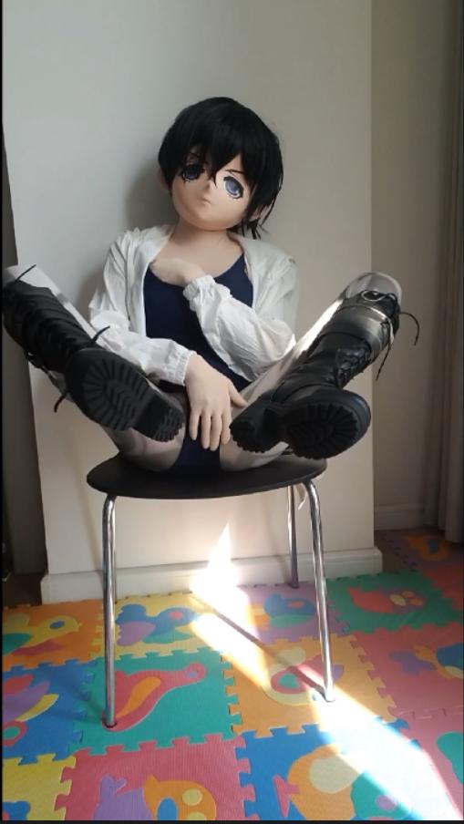 【kigurumi】啵酱的午间日常福利 【青冥之淚】刚回到家里，啵酱准备午睡了。。可是精力有点过剩，睡不着，于是。。爬起来给你们来一波午间福利~~