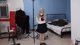【心悦艺束】红木试镜第二弹，可爱小萝莉的JK束缚 红木试镜拍了三个视频，这是第二个，小个子又瘦，小萝莉的风格。喜欢的可以下手看看。<br>定拍，模特应聘，请加Q2386945992。海外用户请用Telegram：xybondage。最低500元即可订拍。<br>视频中的衣物，丝袜，道具有需要的也可联系我。<br>解压密码：xyys