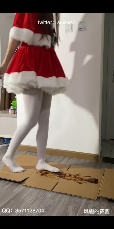 迎接圣诞仙子（粘着拘束） 简简单单的胶水视频，本来应该圣诞节发的，不过由于某种原因咕了(这种简易的随拍视频后面就不放入正片里了)