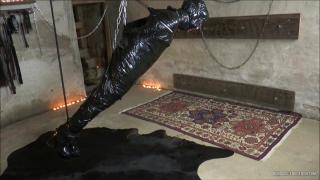 Bondage Education 胶带片 Chapter-320 Bondage Education ,一个专注于Latex主题的胶衣调教系列。<br><br>In this site Mistress Roxanne teaches her girls the fine arts of Bondage & Discipline to<br>become good submissive slaves... Here you get peek through the keyholes, witness Mistress<br>Roxanne's adventures with the strict teachers & naughty bondage students & watch them<br>discover their deepest hidden desires in the art of bondage and bdsm.