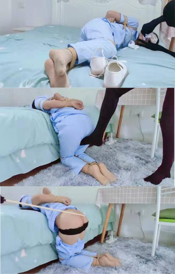 [D003]【臭脚妹妹护士装SP】DAILY系列 [近期预告]夏日失禁物语还没忘吧，冬季失禁物语即将来袭，点个左边关注不迷路<br>【本片内容】臭脚妹妹护士装被黑衣人绑架，脱掉护士鞋后，把臭脚妹妹的白袜塞进嘴中。可别说，臭脚妹妹个子不高，动作还挺灵活的，绑着还能从床上爬起跑掉。这下可激怒了黑衣人，拿起了一个教鞭暴打小护士。黑衣人觉得隔着护士裤打着不疼，于是便脱下了臭脚妹妹的护士裤......最后，臭脚妹妹的PP被打的通红，心中的委屈也无处可诉说<br>【联系方式】妹纸定拍、约拍都可，出原味QQ<span style='color:#b0b0b0;'>[隐藏文字，购买后可见]</span>请备注来意。