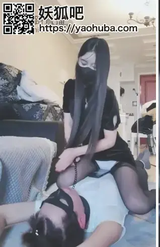 【猫神大人】挑战500耳光，短靴黑丝短裙女神范儿  <span style='color:#b0b0b0;'>[隐藏文字，购买后可见]</span><br>【猫神大人】挑战500耳光，短靴黑丝短裙女神范儿 