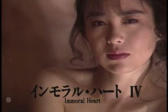 インモラル･ハート 真夜中の天使たち下集 片名：インモラル･ハート Part2<br>PS：传说中的SM长篇电视剧《インモラル ハート》 由90年代偶像派代表森川泉领衔主演， 演员阵容极其强大 以新锐女作家森川为主线 讲述了各行业美女在SM中沉沦的故事。 故事性很强 然而剪辑版嘛随便看看吧<br>这是DVD合集的下集 三小时的片子剪辑成渣<br>森川的野外捆绑 藤岡未玖的木乃伊 <br>AV女優： 森川いづみ/藤岡未玖/露木陽子/三上るか/幸あすか/菊池えり/姫ゆり/ 川村有希子<br>AVメーカー： シネマジック<br>シリーズ： インモラル･ハート<br>監督： 石川欣<br>発売日： 2003/12/19 (DVD セル版)<br>収録時間： 180分<br><span style='color:#b0b0b0;'>[隐藏文字，购买后可见]</span><br>