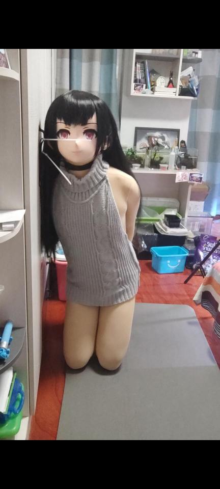kigurumi露背毛衣拘束罚跪+强高 内含露背毛衣放置拘束 td电击强高<br>被拘束起来罚跪放置了一个小时（完整版在想办法上传<br>（膝盖好难受QAQ<br>然后是td加电击g塞强高，缴械了还继续电击<br>（视频里只能看见td因为电击器放在后面了<br>这次还是便宜卖，价钱是别的视频的零头<br>（无所谓了反正没人买<br>（我还是好肥呜呜呜<br>石家庄的小伙伴们可以加我QQ一起玩2138337358<br><br>