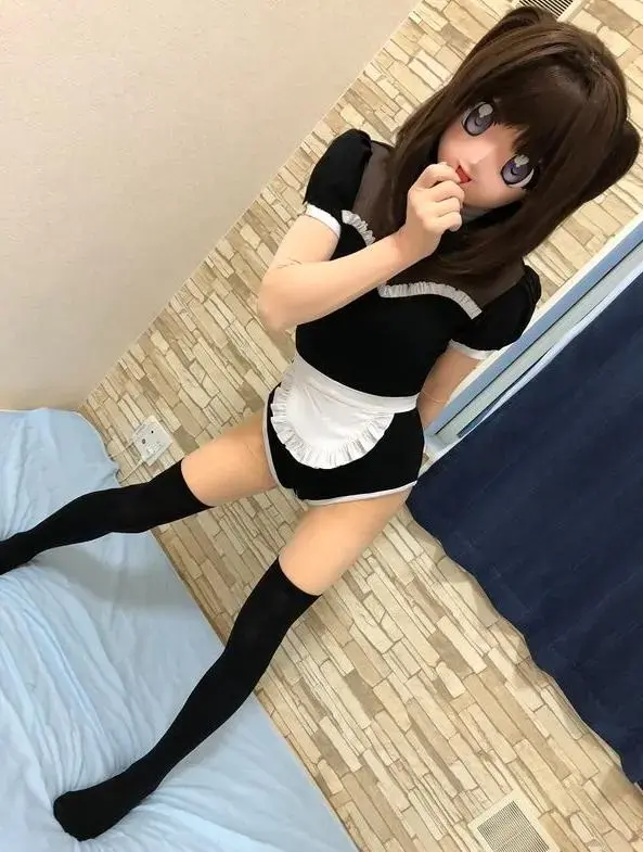 Maid Rompers 购买地址<span style='color:#b0b0b0;'>[隐藏文字，购买后可见]</span><br><br><br>着ぐるみファンティアR18 (仮)さん(ルパ)の撮影協力によるヒトブタ少女です。今月最後は電マを固定されて弄ばれているヒトブタさんの様子でも。手も足もまるで役に立たない状態で、激しくイかされた和服あとも固定された電マをオンに柚希したまま放置される家畜道とか素敵ですよね。※補足：この衣装のファスナーは、本来背中用です。（撮影のため、無理やり前にしてます。）撮影協力：のなめ まこっちゃん JOHNNY R18 <span style='color:#b0b0b0;'>[隐藏文字，购买后可见]</span><br><span style='color:#b0b0b0;'>[隐藏文字，购买后可见]</span><br>無料プラン会員の方はスクリーンショットのみ閲覧可能です。<br>月額500プラン会員の方は動画を取得できます。<br>月額900プラン会員の方はノーカット版OR未公開内容を追加しています。<br>Free customer can see only screenshot.<br>500yen customer can get video.<br>900 yen customer can get No cut version video.