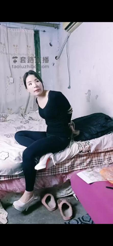 美女堵嘴生气了 美女堵嘴生气了<br>套路视频<br>邯郸玩的多<br>购买链接：<span style='color:#b0b0b0;'>[隐藏文字，购买后可见]</span><br>购买截图下面