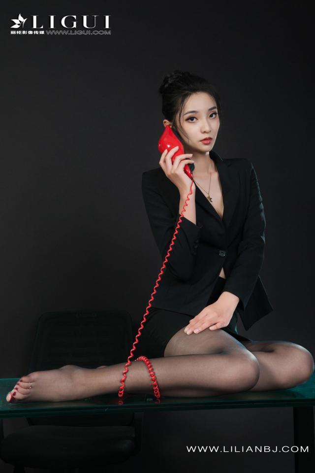 [Ligui丽柜] 2022.01.13 HD视频《寂寞的等待》伊萱 [Ligui丽柜] 2022.01.13 HD视频《寂寞的等待》伊萱<br>原创者：丽柜<br>购买地址<span style='color:#b0b0b0;'>[隐藏文字，购买后可见]</span>