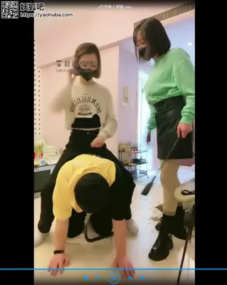 q月  带素人闺蜜调教 q月  带素人闺蜜调教<br>金币片分享给大家了，希望大家喜欢