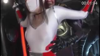 女战士被捉住挠痒，哭喊声十分动听 前些年在外国网站上看到的剪辑片段，未标明出处，有大佬知道出自哪里吗？