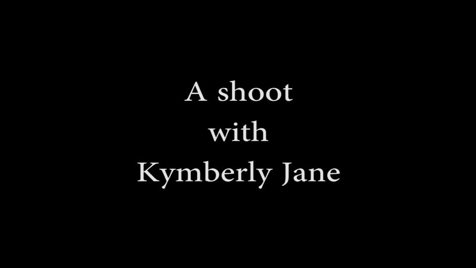 A shoot with Kymberly Jane 與金伯利簡一起攝影的美好一天。 高筒靴、乳膠和皮革。<br>A beautiful day for photography with Kymberly Jane. High boots, latex and leather.<br>