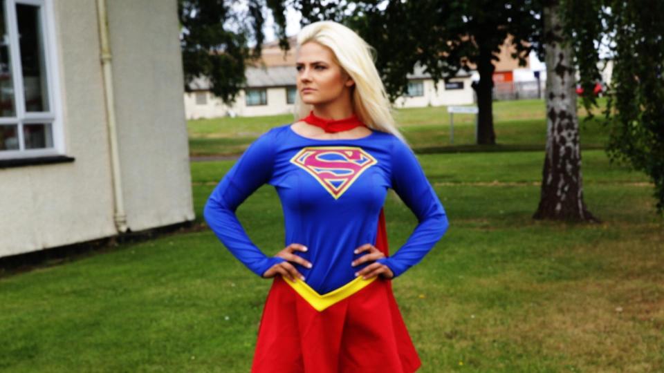 TAURUS COMISIONS PRESENTS “SUPERGIRL BLACKMAIL”[女超人勒索} Supergirl is photographed while saving a civilian and the would be photograhper reveals a blackmail plan. But the blackmailers soon discover the heroine has brains as well as braun as she outwis the crooks before letting them have the full supergirl treatment.  9:30<br><span style='color:#b0b0b0;'>[隐藏文字，购买后可见]</span>