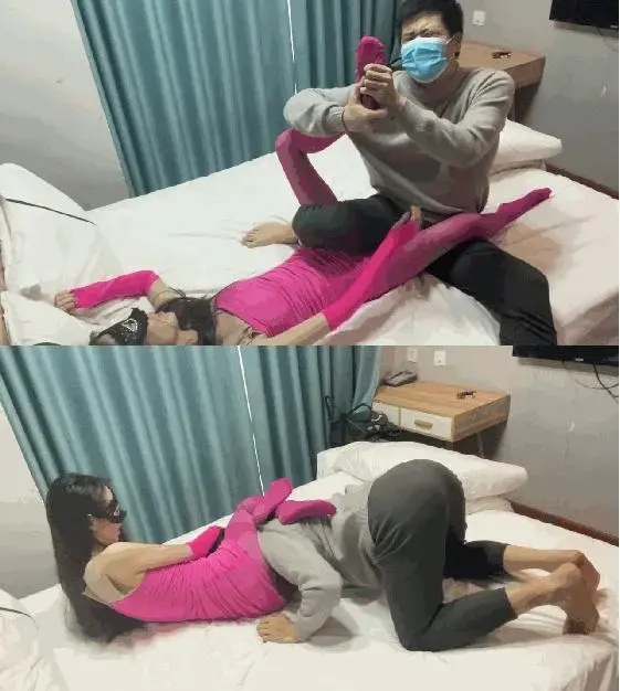 精彩粉色靓丽女生的美腿对抗！ 精彩粉色靓丽女生的美腿对抗！<br>创作：【诗蔓少女工作室】原版作品<br><span style='color:#b0b0b0;'>[隐藏文字，购买后可见]</span>