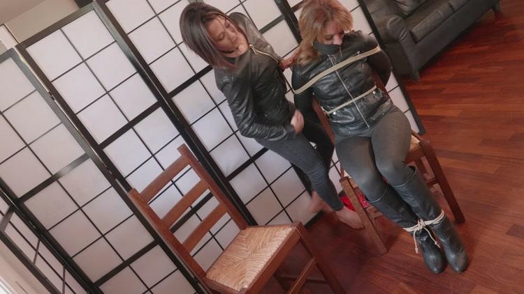 Alba And Mia - A Touch Of Skin     Layla Bondage Addiction In this custom clip about leather fetish Alba is alone at home and puts on her leather jacket. She zips it up completly slowly and enjoy every moment of it. Alba is saying how much she loves her leather jacket, then she sits down a chair and rubs her nose and face at the sleave of her leather jacket intensively, she even licks it and presses the sleave of her leather jacket over her mouth, gagtalking. Then Mia is silently coming into the room handgaging Alba before she quickly gags her with an over the mouth and nose gag. A bandana gag. Then she ties Alba up with ropes to a chair. She removes the cloth gag. Then she takes  off her shoes and puts them over Albas mouth and nose, so Alba inhales the boot smell. Then she takes her socks and presses them over Albas nose. She takes tape and secures the socks over Albas nose with many wraps around Albas head and nose. Alba is struggling and fighting against the tape on her nose as the socks are really stinky. Then Mia removes the tape from Albas nose and stuffs her socks  into Albas mouth. Then she wrap gags Alba with the hugest wrap gag. The tape covers even Albas ears. The wrap gag goes from directly under Alba nose down to Alba chin. Mia  then takes off Alba shoes and inhales the boot smell. Then she takes Alba socks and stuffs them into her mouth. She then wrap gags herself with the Same huge gag. She then pushes Albas nose up to make Alba a pignose. She deforms Albas nose with her Fingers. She also makes herself a pignose. Then Mia is gagkissing Alba. Mia then rubs with her hands over Albas leather jacket.<br><span style='color:#b0b0b0;'>[隐藏文字，购买后可见]</span>