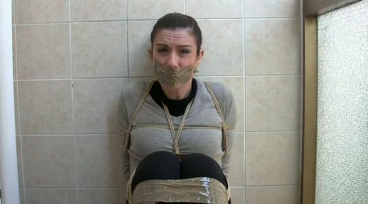 Julia's bondage saga 8 old clip with lovely Julia...:- 1 - " A Sunday morning nightmare for Julia " ( around 17 minutes )Julia is checking her make up before to go outside for have brunch with some friends when she finds her intruder in her flat.. The clip restarts with Julia's hands just tied behind her back with ropes, she's cleavegagged too with a black leather scarves... The intruder pushs her on the sofa and tie her feet with ropes while she fights and try to kick him.. Then he phone to her step-father for ask a ramson for her... Before to go away for continue to arrange his plan, he tie her body and her legs with tape and he puts some pices of the same tape over the cleavegag.... In the second part of the clip Julia is tied with ropes ( hands behind, body, feet, legs) and with brown package tape ( legs).. She's tape gagged too with the same tape... She struggles and she tries to move into the kitchen for find something for cut the ropes and the tapes... In the third part Julia is tied with ropes to a chair.. She's cleavegagged on screen with scarves and then the intruder go to takes the money and he leaves her alone..- 2 - " Julia and the seller " ( around 9 minutes )Julia is grabbed, tied and gagged with tape and carry away in the car by a man that caught young women and to sell them to rich Arabian for their Harems...- 3 - " Policewoman Julia in troubles " ( around 8 minutes )Julia is a policewoman and today she's checking an old house cause the neighbours called the police and told to them there are strange peoples that stay around there... When she arrives she finds a man that he's putting some stuffs into a car... She asks to him some id and why he's there... He answers to her he's the new neighbour and he's restyling the house for that... then he invites Julia inside the house cause he says to her that his id is inside... When they are in the bedroom, he grabbed and handcuffs her... Then he gags her with brown package tape around her head and he finish to tied her feets and legs... Our poor Julia is left completely tied and gagged on the bed..- 4 - " Julia all taped up and gagged " ( around 10 minutes )This is a simple clip with our stunning friend Julia... She's grabbed by a masked intruder that ties her hands behind her back,block the hands to her body, tied her body too and gags Julia with a stuff into her mouth and with some tape around her head, then he pushs her on the sofa and he tapes all her legs and feet while she fights and struggles a lot... the intruder leaves Julia completely packaged with tape on the sofa... She struggles and moans,then she stars hopping around the flat and , in the final part, she's on the sofa again, waiting for the intruder..- 5 - " The missing file " ( around 7 minutes )Julia is grabbed , tied and gagged with black pvc tape by an intruder that is searching some files in the computer of her husband...She struggling and moaning on the bed, trying to phone to her husband but the intruder comes back and stop her...- 6 - " Playing bondage with Julia in 3 acts " ( around 22 minutes )In this clip Julia is oblige to play bondage by a mover after she comes to her neighbour's flat for protest for the noises.. He grabs her and he ties her hands behind with grey vinyl tape, then he gags her with a stuff into her mouth and he cleavegags her with a black scarves.. He finish his work taping her body , feet and legs...And putting some pieces of tape over the cleave gag... In the second act, Julia is just hogtied with ropes on the sofa.. He gags her with a stuff into her mouth and he cover her lips with a white bandage wrap, then he ties her body with another ropes.. In the final act Julia's hands are just tied behind her back with ropes, he cleavegag her with a white scarves and he ties her feet and her body with ropes too.. Then he puts another black silk scarves in cleave gag way... In all 3 parts Julia tries to fight, she struggles and she moans a lot....- 7 - " Real estate Julia in troubles - again " ( around 9 minutes )Real estate agent Julia is grabbed by a man while she's showing to him a flat for rent... He tie her hands behind her back with grey vinyl tape , then he gags her with a stuff into her mouth and with lots of tape around her head... Then he ties her body, feet and legs...Leaving a scared Julia struggling and moaning on the sofa...- 8 - " The pizza delivery " ( around 7 minutes "Julia called the restaurant close to her house cause she wants to eat a pizza for dinner but, as usual, the delivery of that is slowly and with a heavy delay... When the guy arrives with the pizza , she starts to protest against him for be no professional every time... After few minutes, when she decides to call the restaurant and protest, she's grabbed by the guytied and gagged with black pvc tape and left on the sofa while the guy<br><span style='color:#b0b0b0;'>[隐藏文字，购买后可见]</span>