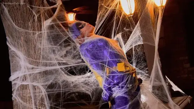 0880-wmv - BatGirl vs Black Widow - Into The Web Black Widow is alerted to an intruder. BATGIRL! After scaling her way up to Black Widows evil lair Batgirl has sprung an alarm. Unknowingly she tries to sneak up on her evil nemesis but gets caught in one of her little traps. "Welcome said the spider to the fly. Oh no, Batgirl is stuck in a pretty nasty looking spider web. Try as she might she just cant get out. Lets hope who ever made this web doest come back any time soon! Find out what Black Widow has in mind for Batgirl in the next episode! (part 1 of 3)<br><br><span style='color:#b0b0b0;'>[隐藏文字，购买后可见]</span><br><span style='color:#b0b0b0;'>[隐藏文字，购买后可见]</span>