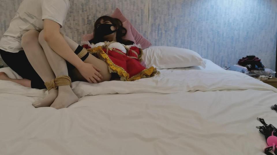 小T本地约玩第九弹（重置版）伪娘小安吾王女仆+蛇纹包臀 怕痒的小安可真是太可爱了！ 小T本地约玩第九弹（重置版）伪娘小安吾王女仆 蛇纹包臀 怕痒的小安可真是太可爱了！  <br><br>以前存货的重置版，内容还是很精彩的！ <br>之后再找机会找小安玩吧，下次准备充分一点！  <br><br>自己的约玩视频也会继续更新，有喜欢的小伙伴希望多多鼓励！ <br><br>(下载压缩包解压之后添加后缀.MP4即可观看 <br>还有就是如果小伙伴遇到解压说文件损坏，请在解压的时候，找到其他，勾选保留损坏的文件再点确定，最后解压完成文件是存在没有损坏的，这是百度网盘下载之后的小bug）