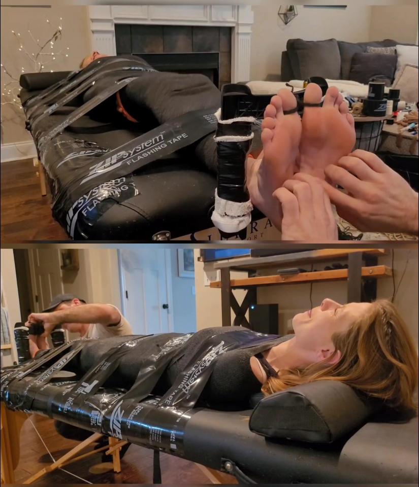Courtney on the Tickle Table Courtney on the Tickle Table<br>购买地址<span style='color:#b0b0b0;'>[隐藏文字，购买后可见]</span><br>Model Courtney gets strapped down tight to experience a good tickling herself! A little background...she styles herself a 'dom' and doesn't ever see the submissive/ticklee side of things - til now! She is an interesting one. Her feet are only ticklish in certain spots with certain techniques, which I personally have fun with, because the exploding and testing is half the fun! You can see/hear it when it hits!