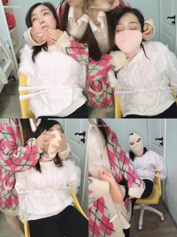 遭女闺蜜蒙面绑架丝袜堵嘴TK挠痒 遭女闺蜜蒙面绑架丝袜堵嘴TK挠痒<br>原创者：安然<br>购买地址<span style='color:#b0b0b0;'>[隐藏文字，购买后可见]</span>