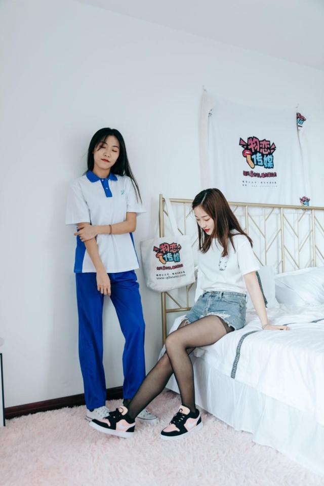 物恋传媒767期：温情&amp;amp;elise-蒲公英的约定（AJ、匡威帆布鞋、黑丝） 物恋传媒767期：温情&amp;elise-蒲公英的约定（AJ、匡威帆布鞋、黑丝）<br>原创作者：物恋传媒<br>购买链接：<span style='color:#b0b0b0;'>[隐藏文字，购买后可见]</span>