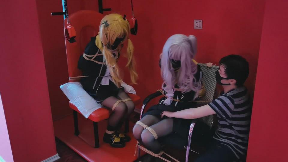 小T本地约玩第八弹 伪娘小九蕾咪双人缚 少女前线双人cos 可累死我了... 小T本地约玩第八弹 伪娘小九蕾咪双人缚 少女前线双人cos 可累死我了...<br><br>很早之前跟小伙伴一起玩拍的视频了<br>当时约的时候带了好多装备，实际玩的时候才发现很多都没用上，而且时间不够<br>所以约玩还是得有计划才行，不过也是一段美好的回忆啦<br>只是现在想起来还是觉得好累，哈哈哈哈，回家大腿就开始痛！<br><br>希望疫情早点过去！就可以跟小伙伴们约线下了！<br><br>（下载压缩包解压之后添加后缀.MP4即可观看<br>还有就是如果小伙伴遇到解压说文件损坏，请在解压的时候，找到其他，勾选保留损坏的文件再点确定，最后解压完成文件是存在没有损坏的，这是百度网盘下载之后的小bug）