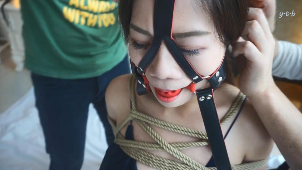 油管早期约拍 模特马具口球 驷马 口球口水  