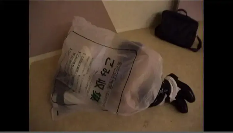 女子校生　拉致監禁犯罪映像　１ 绑架监禁女生，对抵抗的女生胶带拘束手脚，胶带封嘴，不听话就包裹到袋子里，束缚监禁。各种各样的骚扰，玩弄调教。<br>番号：<span style='color:#b0b0b0;'>[隐藏文字，购买后可见]</span><br>购买地址：<span style='color:#b0b0b0;'>[隐藏文字，购买后可见]</span>
