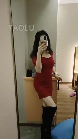 【糖糖老师】温柔麻麻的黑色长靴 【糖糖老师】温柔麻麻的黑色长靴<br>原创作者：套路直播<br>购买链接：<span style='color:#b0b0b0;'>[隐藏文字，购买后可见]</span>