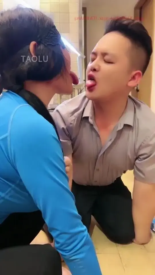 【丹祖宗】美甲店素人小姐姐玩男女奴（二） 【丹祖宗】美甲店素人小姐姐玩男女奴（二）<br>创作;【丹祖宗】<br><span style='color:#b0b0b0;'>[隐藏文字，购买后可见]</span>
