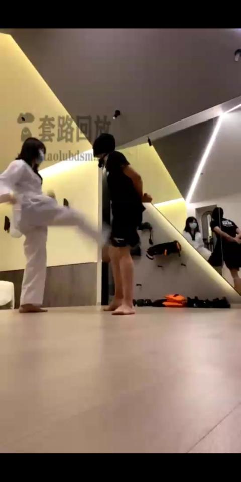 [上海糖糖老师]跆拳道麻麻暴力课程 <span style='color:#b0b0b0;'>[隐藏文字，购买后可见]</span>暴力跆拳道，踢裆，踩踏。