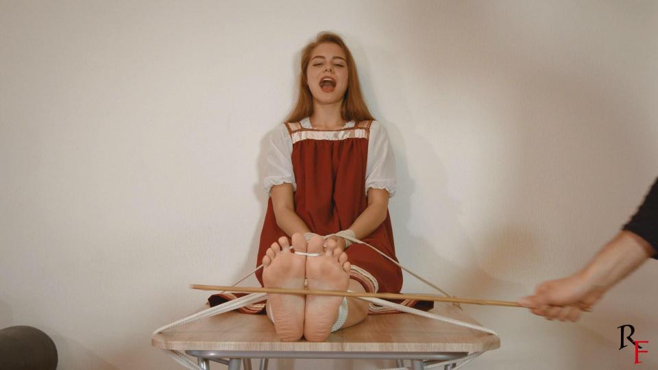 RussianFetish: Leya - bastinado dice game (FULL HD MP4) By John<br><br>Leya wears a Russian traditional dress and sits on the table. She’s already tied by her legs and feet. Her big toes are tied together.<br>I start playing a game with her. I roll dice and so we choose the device and how many hits she will get with it. We have a whip, a rubber cord, and a bamboo cane. Leya’s feet are very sensitive and her pain threshold is quite low so this clip isn’t tough. But I love her reaction on feet whipping. Enjoy!<br><br>More clips with Leya:<br>Don't touch my stuff bitch! Leya's punishment (FULL HD MP4)<br>Sexy Leya struggles - Hogtied, ballgagged and toe-tied (FULL HD MP4)<br>An odd casting for Leya (FULL HD MP4)<br>Licking soles of hogtied Leya (FULL HD MP4)<br>Leya's webcam escape challenge goes wrong (FULL HD MP4)<br>Leya goes crazy - Tickle hell in stocks and all toes tied (FULL HD MP4)<br>Liquidation of agent Leya. Interrupted attempt of her penetration on a secret Fetish studio (FULL HD MP4)<br><br>约翰<br><br>Leya穿着俄罗斯传统连衣裙，坐在桌子上。 她已经被腿和脚捆住了。 她的大脚趾绑在一起。<br>我开始和她玩游戏。 我掷骰子，所以我们选择设备和多少命中她会得到它。 我们有一根鞭子,一根橡皮绳和一根竹竿. Leya的脚非常敏感，她的疼痛阈值相当低，所以这个夹子并不坚韧。 但我喜欢她对脚鞭打的反应。 享受吧！<br><br>更多与Leya的剪辑:<br>别碰我的东西，婊子！ Leya的惩罚(全高清MP4)<br>性感的莱拉斗争-Hogtied，球堵嘴和脚趾绑（全高清MP4）<br>一个奇怪的铸造为Leya(全高清MP4)<br>舔鞋底的hogtied Leya(全高清MP4)<br>Leya的网络摄像头逃生挑战出错（全高清MP4）<br>Leya去疯狂-挠痒痒地狱在股票和所有的脚趾绑（全高清MP4）<br>利亚探员的清算。 中断尝试她的渗透在一个秘密恋物癖工作室（全高清MP4）<br><br>Category: BASTINADO<br>Related Categories: BAREFOOT, SOLES, FOOT FETISH, 18 & 19 YRS OLD, BASTINADO.<br>Keywords: no nudity, feet caning, traditional dress, tied girl, whip, dice game, foot punishment, table, m/f falaka, soles, toe tied, young girl, clip by john, ley, bondage, rope bondage, shibaru, suspension, belts, bedtie, hogtied, tight bondage, strict bondage, bound elbows, struggling, ballgagged, helpless.<br>类别：巴斯蒂纳多<br>相关类别：赤脚、鞋底、恋足、18 和 19 岁、BASTINADO。<br>关键词：不裸露，脚鞭刑，传统服饰，绑女孩，鞭子，骰子游戏，足罚，桌子，m/f falaka，鞋底，脚趾绑，年轻女孩，约翰剪辑，莱，束缚，绳索束缚，shibaru，悬挂，皮带，睡衣，捆绑，紧束缚，严格束缚，束缚肘部，挣扎，被堵住，无助。<br>