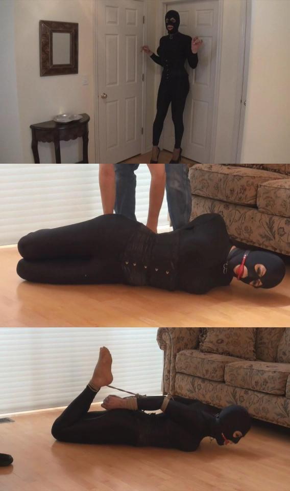 Sаndrа Gibbоns in Саtsuit Тhiеf Gеts Саught! Category: BONDAGE<br>Related Categories: CROSSDRESSER, HIGH HEELS, TRANSSEXUALS, ROPE BONDAGE, TRANSVESTITE.<br>Keywords: struggling, damsel, catsuit, bondage, rope bondage, shibaru, suspension, belts, bedtie, hogtied, tight bondage, strict bondage, bound elbows, struggling, ballgagged, helpless.<br>类别：束缚<br>相关类别：Crossdresser、高跟鞋、变性人、绳索束缚、变性人。<br>关键词：挣扎、少女、紧身连衣裤、束缚、绳索束缚、shibaru、暂停、皮带、bedtie、hogtied、紧束缚、严格束缚、束缚肘部、挣扎、ballgagged、无助、模板。<br><span style='color:#b0b0b0;'>[隐藏文字，购买后可见]</span><br>