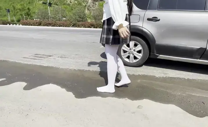 4款袜子玩泥  随拍 两款短袜 一款过膝 一款裤袜 街边玩泥