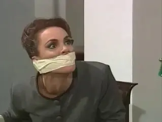 Lisette Luna Llovizna 1997 Milf woman is captured and tied in strange scheme
