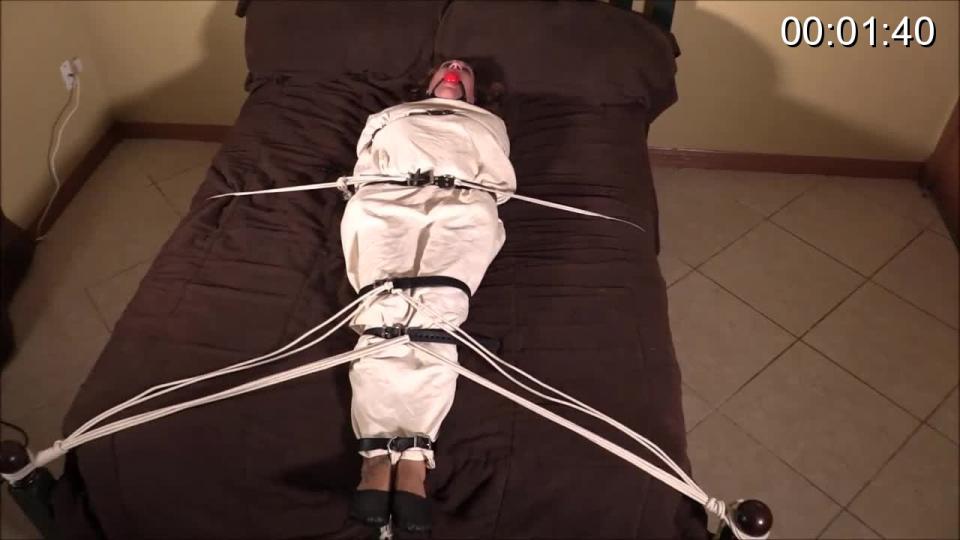 Bed Bound And Mummified In Ballet Slippers Hi Brenda!!! I would like to see you in tight fitting leather ballet slippers ball gagged and wrapped in a duvet and buckled up with belts so only the feet and head stick out. It is tight and cleverly applied so you can't escape although you try. You are additionally fixed to the center of the bed with rope on your back so you can't go anywhere. Lot's of close-ups of the slippers.<br><br><span style='color:#b0b0b0;'>[隐藏文字，购买后可见]</span>