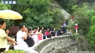 千丝万缕  天池外拍上集 片名：天池外拍上集<br>模特：如嫣 沙曼 惜贝 美艳 菲菲 伊娜<br>剧情：户外片 清晰度差 随便截几张图<br>