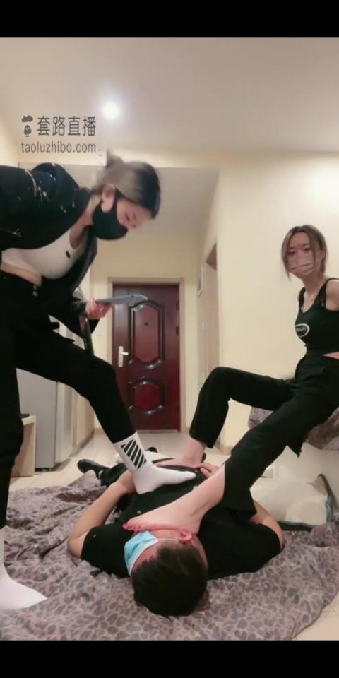 男同事被我玩坏了【沐清忧】 套路沐清忧女主，开发玩弄男同事，不听话就告诉老板                              双s开发新手素人，恋足踩踏耳光
