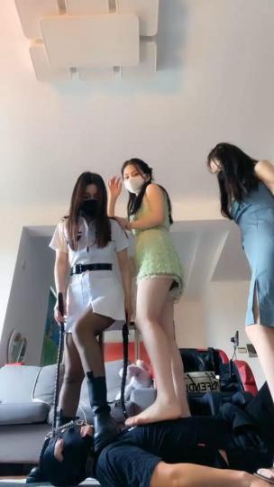 【苏州十三姨】3S姐妹花群调家M【三视角版】 【苏州十三姨】3S姐妹花群调家M【三视角版】<br>创作：【苏州十三姨】<br>描述：【苏州十三姨】3S姐妹花群调家M【三视角版】，喜欢的请大家多多支持一下吧