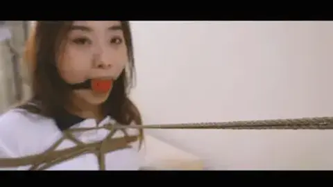 【半岛束艺台】【奎因】YT1594 半岛情感咨询客座专家桃子老师帮你解决情感问题 奎因的感情问题台长是解决不了了，只好把本台的客座情感教授桃子请来好好开导开导，辅以捆绑、堵嘴等技术手段，使治疗更加专业和有效。<br>【解压密码】peninsula2018,修改后缀名mp4，勿在线观看<br><br>【半岛束艺台】不做精品只做生活，用镜头记录真实绳艺，纯净捆绑，健康游戏！为每一个热爱捆绑的朋友展示最纯粹的绳艺，为每一个顾客用心打造属于您的专属作品。<br>本台主页：https://linzijun.app/@BDTV<br>联系方式：QQ2245148409/微信peninsulastudio<br>业务咨询秒回，闲聊看心情，色情勿扰。