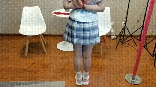 日式五角星绳缚教学（夏小雪） 一绳所爱出品绳艺教学，日式五角星绳缚教学，中文讲解，现场示范，通俗易懂，感谢美女演员小雪支持。感谢同好们的支持。视频解压密码：chuxin          -           -<br>一绳所爱绳艺体验店面向全国爱好者开放，本店提供绳艺捆绑模特服务、体验女绳师捆绑服务、体验长时间囚禁服务、绳艺教学培训、绳艺交流会、场地出租、专业麻绳销售，原创视频套图销售、作品私人定制、模特原味丝袜出售等，另外本店招募同好合作伙伴。微信：351552501初心