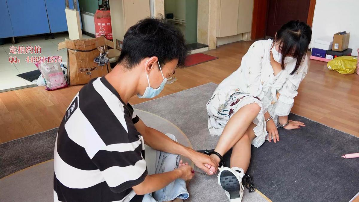 【子衿原创】女仆的训练日常，想出去玩，赢了我再说，输了可就要被挠痒了，驷马自己找钥匙打开 百度下载解压密码：zjsy,子衿工作室向全国绳艺爱好者提供：体验绳模捆绑服务，绳模全国可空降、绳艺作品销售、作品定制等，另外本店招募合作伙伴。约拍订拍请联系Q449214375 微信happiiny