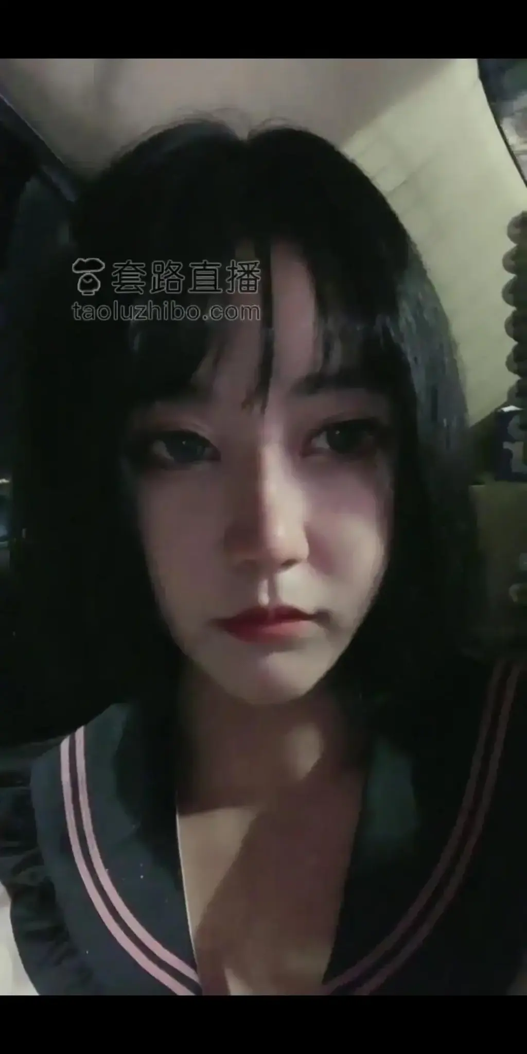 车内调教 女女 续集【维妮】 套路维妮调教女女，户外车内调教，滴滴司机围观                                       舔脚，羞辱(应该不一样吧)