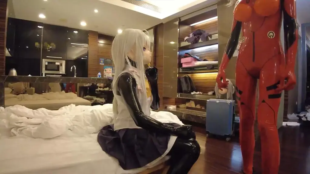 魔女さんと二人きりの時間 作者：Kigluka<br>This video was taken at last year's party, and the skirt lady is super cute!<br>Hope the epidemic passes soon and everything goes well this year.<br>这次的视频是在去年聚会时拍摄的，裙带真的超级可爱！<br>希望疫情早点过去，今年也能一切安好。 