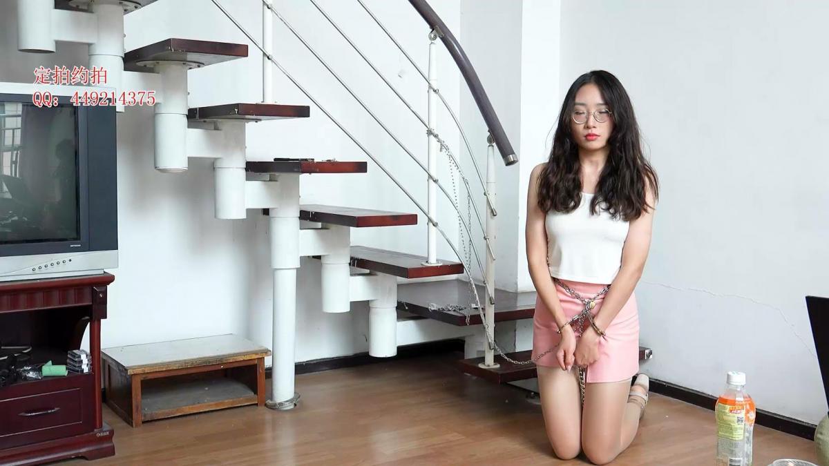 【子衿原创】妍如镣铐锁链 百度下载解压密码：zjsy或者ZJSY,子衿工作室向全国绳艺爱好者提供：体验绳模捆绑服务，绳模全国可空降、绳艺作品销售、作品定制、原味等，另外本店招募合作伙伴。约拍订拍请联系Q449214375 微信happiiny