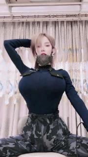 素素3 - 性感的舞蹈和奶昔 Monster Chest Sexy Dancing 1 Full Song 素素 跳两首完整的歌曲 1 Full Song, rare!!! Sexy Busty Lady Dancing